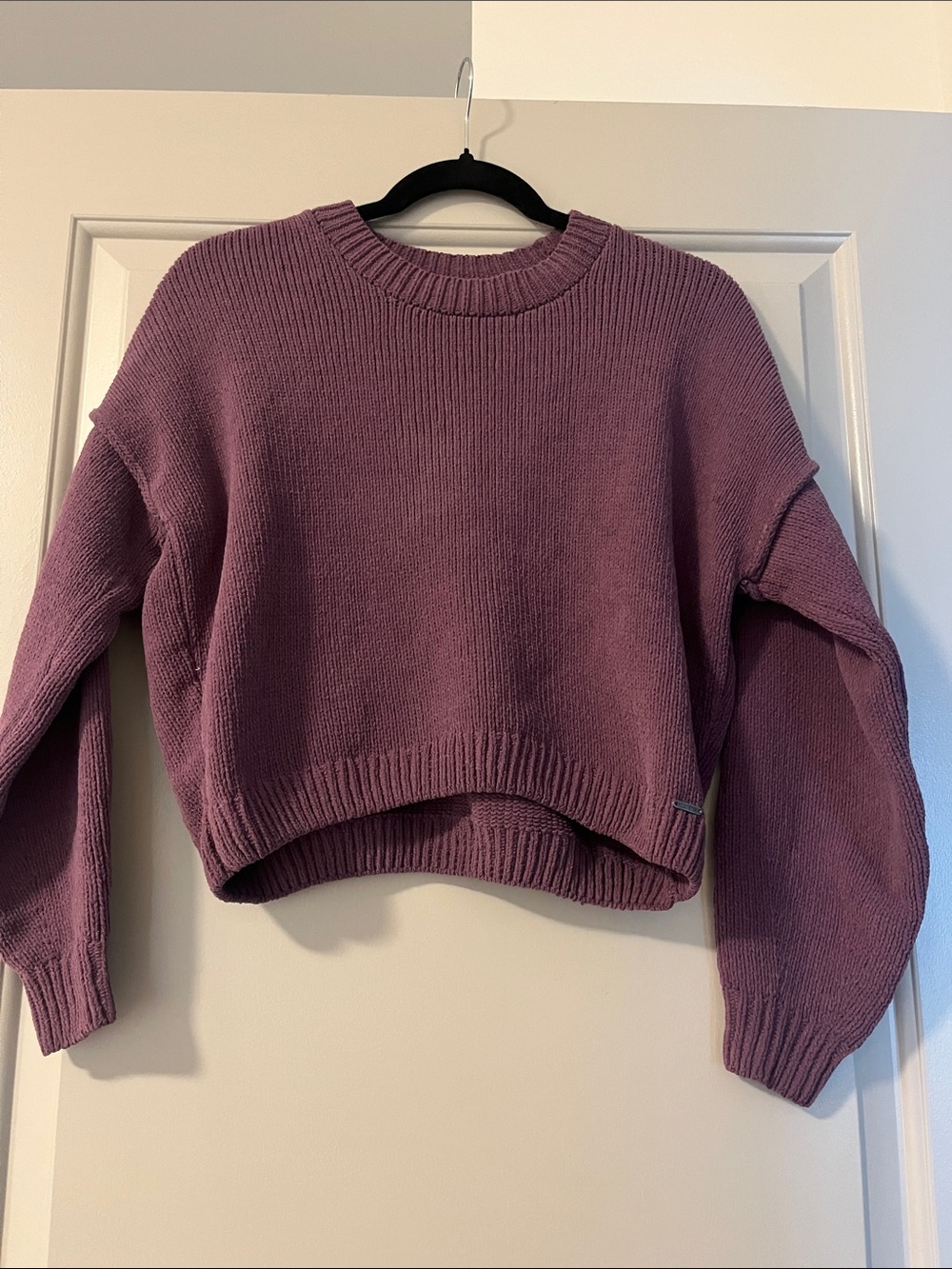 Cropped Crewneck Sweater in Purple
